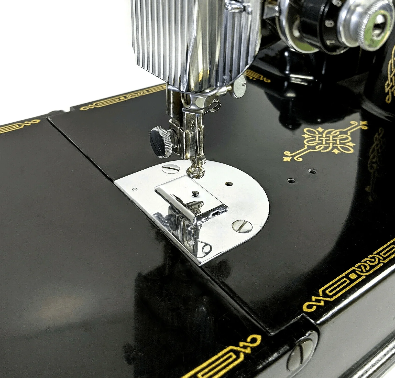 Singer 221 Featherweight Sewing Machine Darning Embroidery Feed Dog Cover Plate NEW